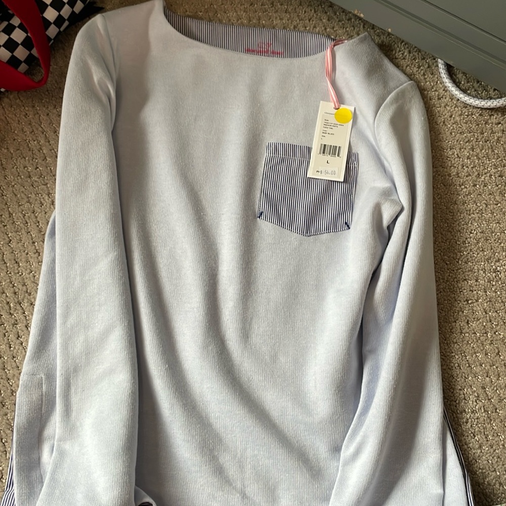 Vinyard vines sweater